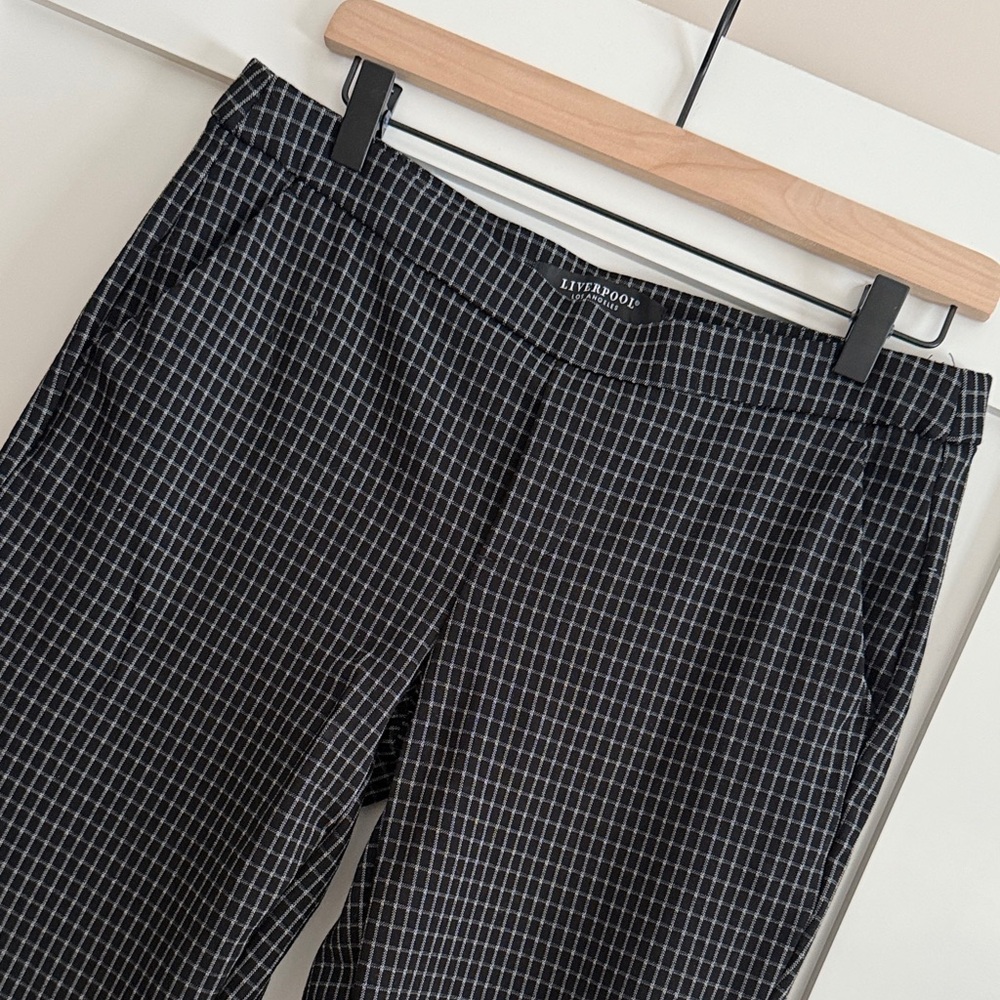 Liverpool Black Checkered Women’s Cropped Pants
